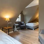 בית נופש Reetkate & Strohhuette Reetdachhaus Strohhuette Böhl