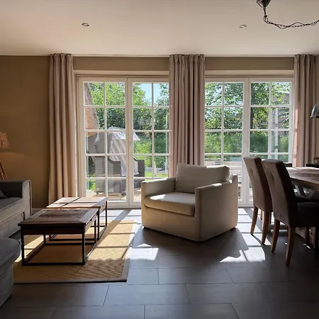 Reetkate & Strohhuette Reetdachhaus Strohhuette Prázdninový dům Böhl