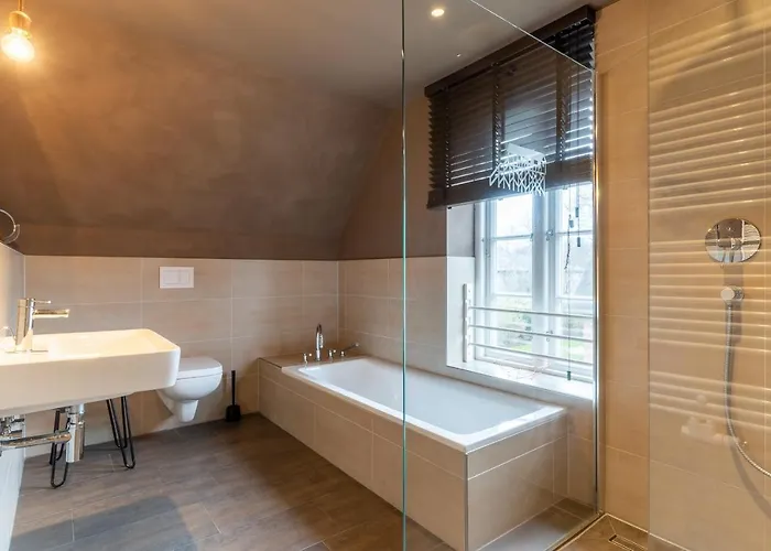 Reetkate & Strohhuette Reetdachhaus Strohhuette Böhl