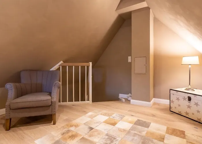 Reetkate & Strohhuette Reetdachhaus Strohhuette * Böhl