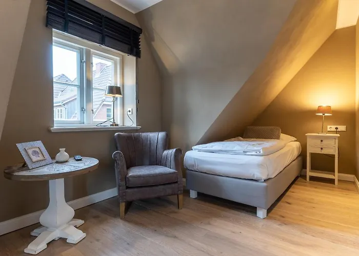 Reetkate & Strohhuette Reetdachhaus Strohhuette *